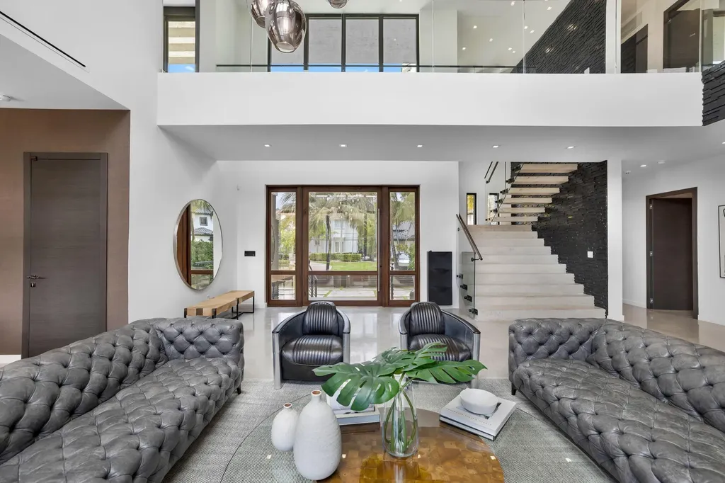 3462 NE 171st Street North Miami Beach FL 33160