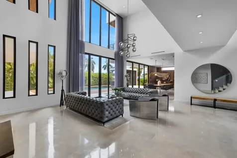 3462 NE 171st Street North Miami Beach FL 33160