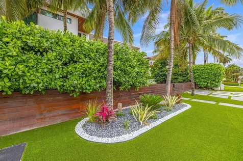3462 NE 171st Street North Miami Beach FL 33160