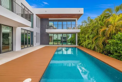 3462 NE 171st Street North Miami Beach FL 33160