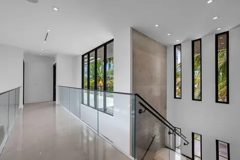 3462 NE 171st Street North Miami Beach FL 33160