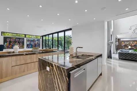 3462 NE 171st Street North Miami Beach FL 33160