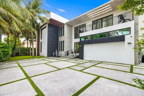 3462 NE 171st Street North Miami Beach FL 33160