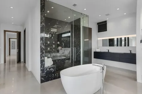 3462 NE 171st Street North Miami Beach FL 33160