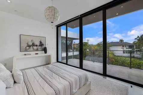 3462 NE 171st Street North Miami Beach FL 33160