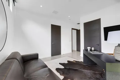 3462 NE 171st Street North Miami Beach FL 33160