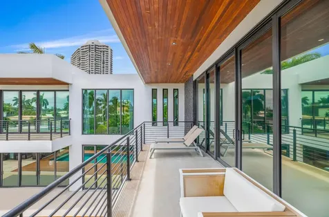 3462 NE 171st Street North Miami Beach FL 33160