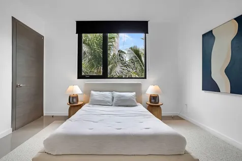 3462 NE 171st Street North Miami Beach FL 33160