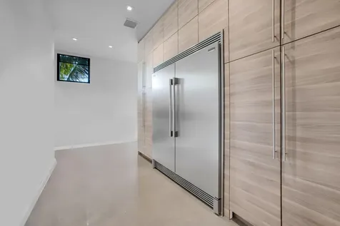 3462 NE 171st Street North Miami Beach FL 33160