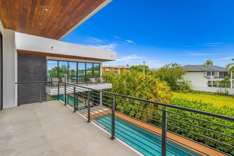 3462 NE 171st Street North Miami Beach FL 33160