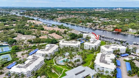 712 Bay Colony Drive S Juno Beach FL 33408