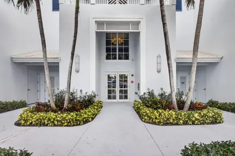 712 Bay Colony Drive S Juno Beach FL 33408