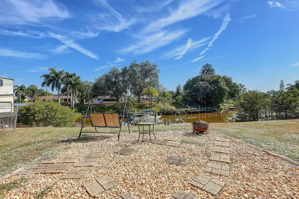 683 SE Harborview Drive Port St Lucie FL 34983