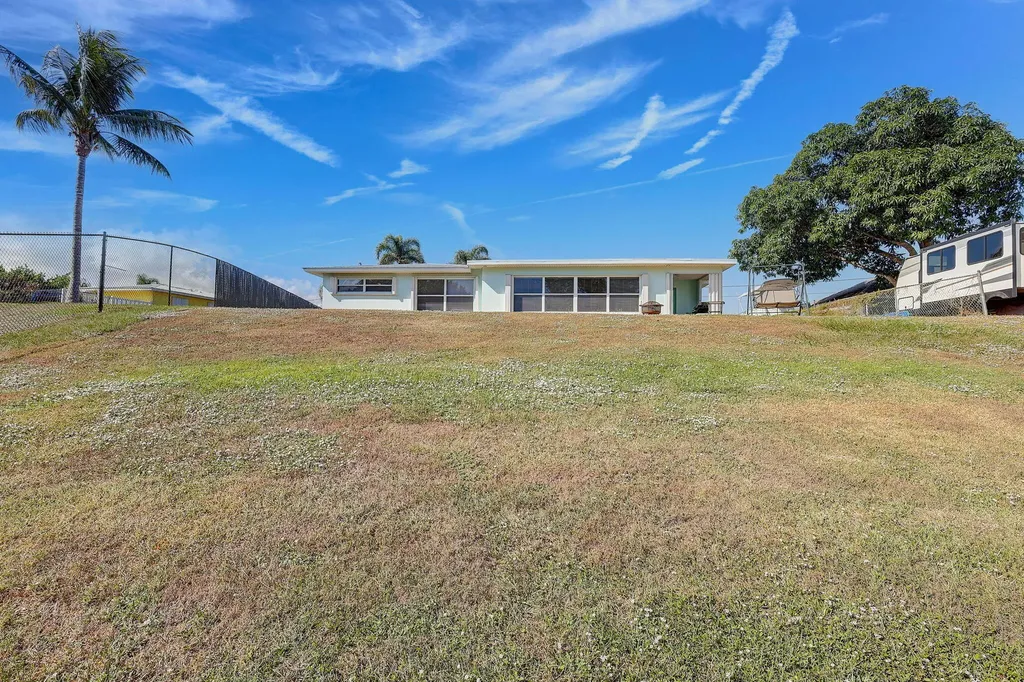 683 SE Harborview Drive Port St Lucie FL 34983