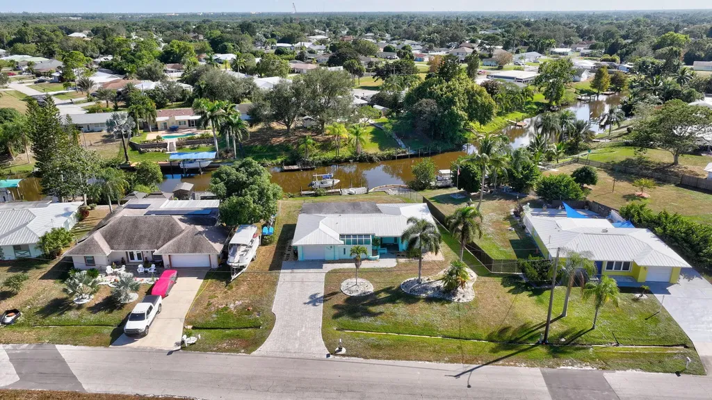 683 SE Harborview Drive Port St Lucie FL 34983