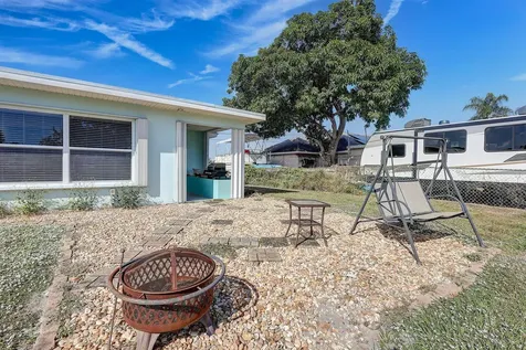 683 SE Harborview Drive Port St Lucie FL 34983