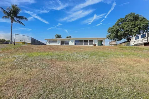 683 SE Harborview Drive Port St Lucie FL 34983