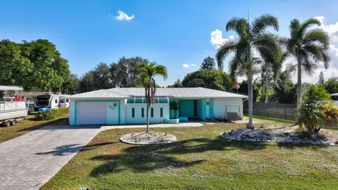 683 SE Harborview Drive Port St Lucie FL 34983