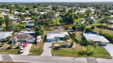 683 SE Harborview Drive Port St Lucie FL 34983