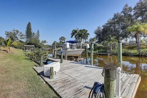 683 SE Harborview Drive Port St Lucie FL 34983