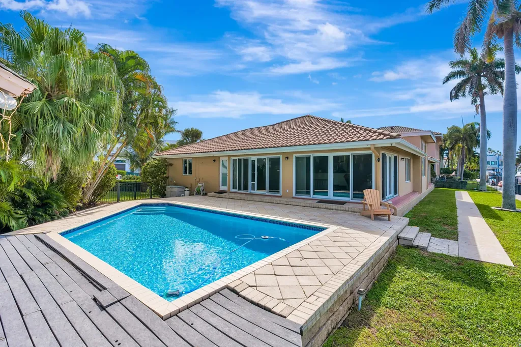 4204 Tranquility Drive Highland Beach FL 33487