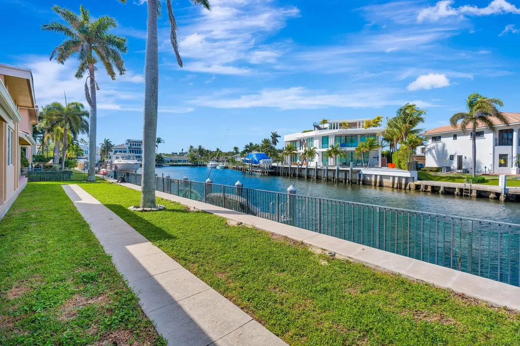 4204 Tranquility Drive Highland Beach FL 33487