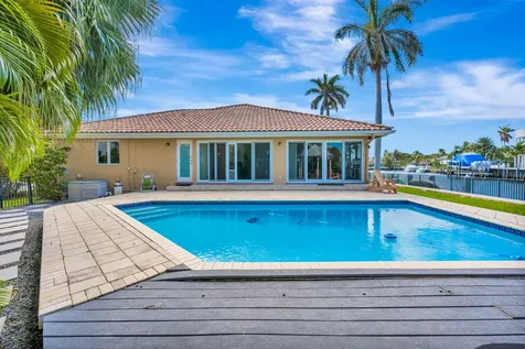 4204 Tranquility Drive Highland Beach FL 33487
