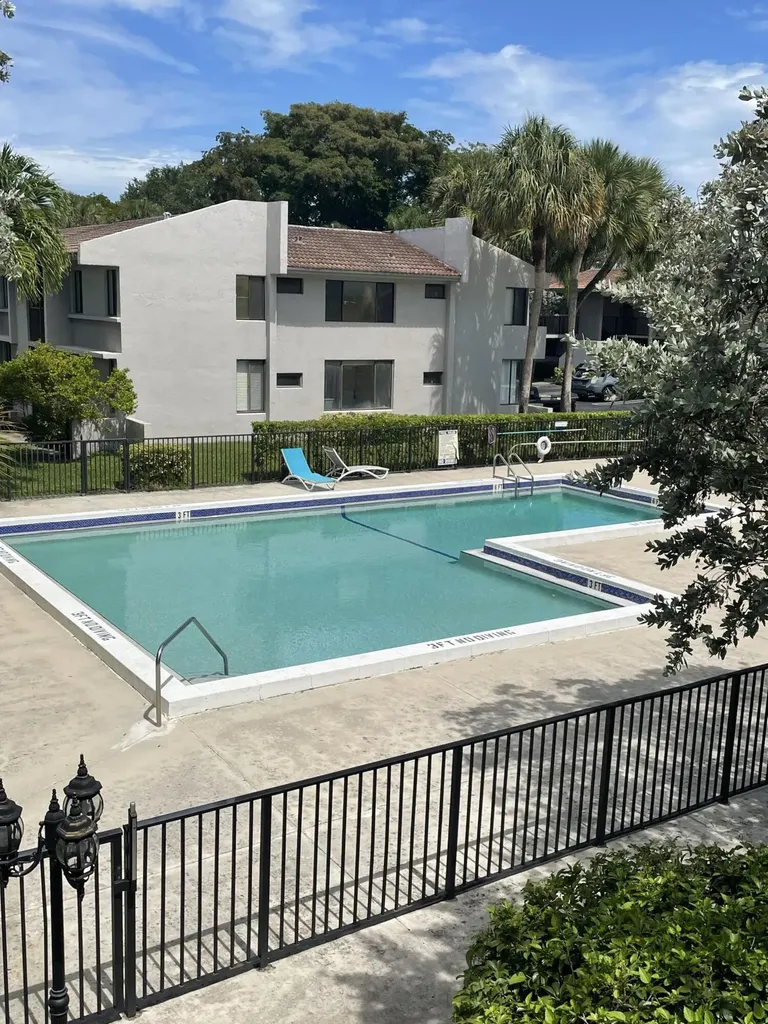 9537 SW 1st Court Coral Springs FL 33071