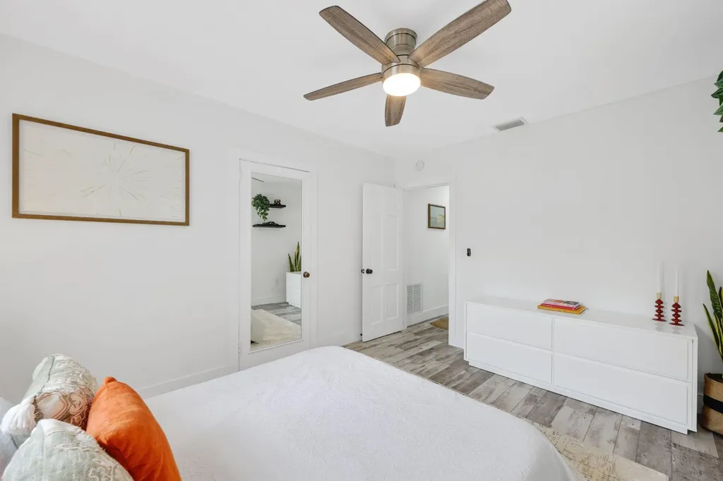 744 Sunset Road West Palm Beach FL 33401