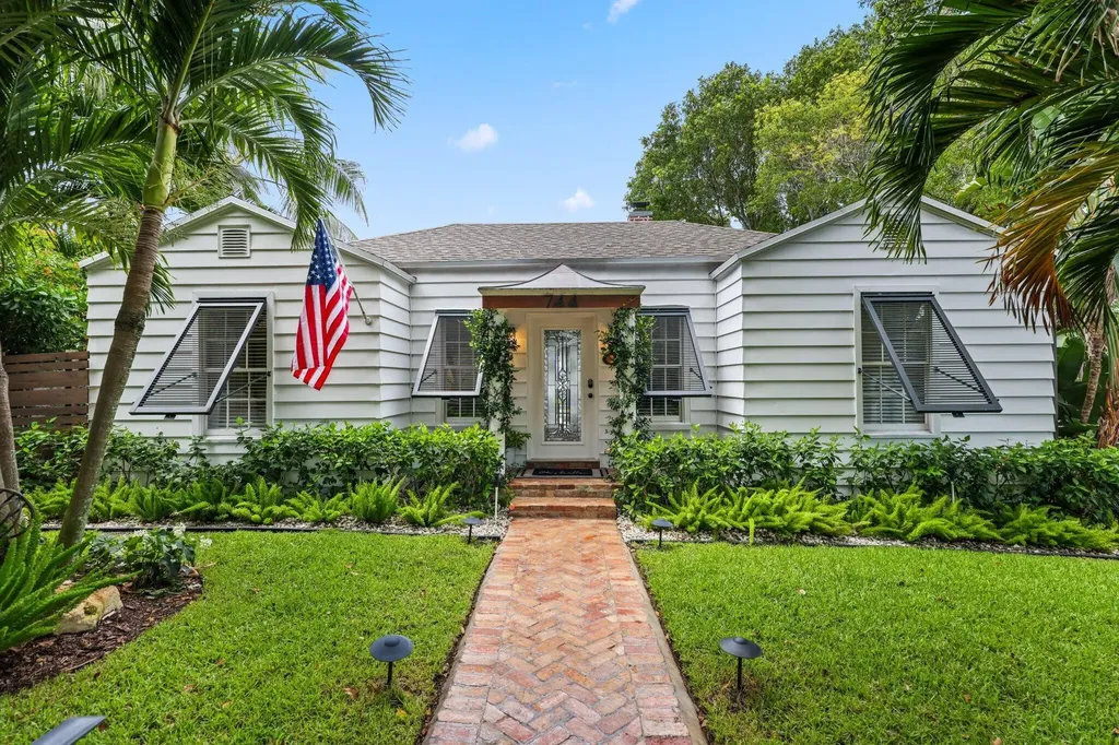 744 Sunset Road West Palm Beach FL 33401