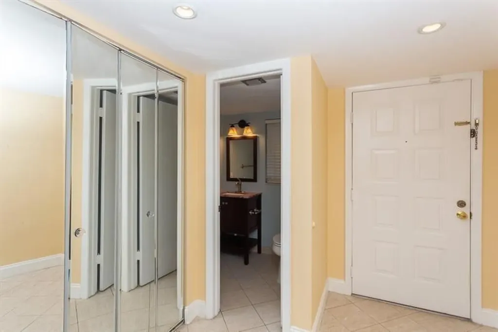 5200 Lake Loop Road Cooper City FL 33330