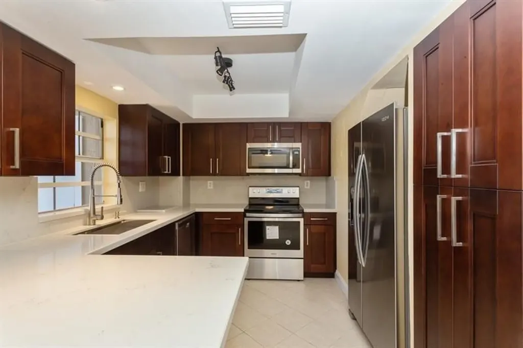 5200 Lake Loop Road Cooper City FL 33330