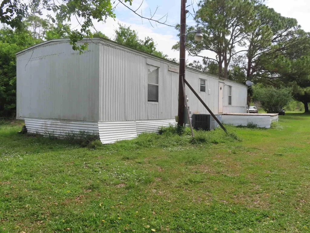 18496 Glades Cut Off Road Port St Lucie FL 34987