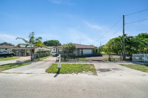 5720 Flagler Street Hollywood FL 33023
