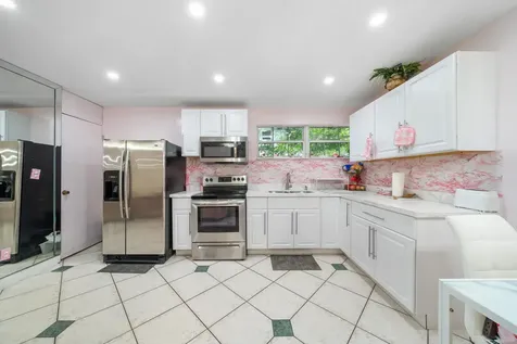 5720 Flagler Street Hollywood FL 33023