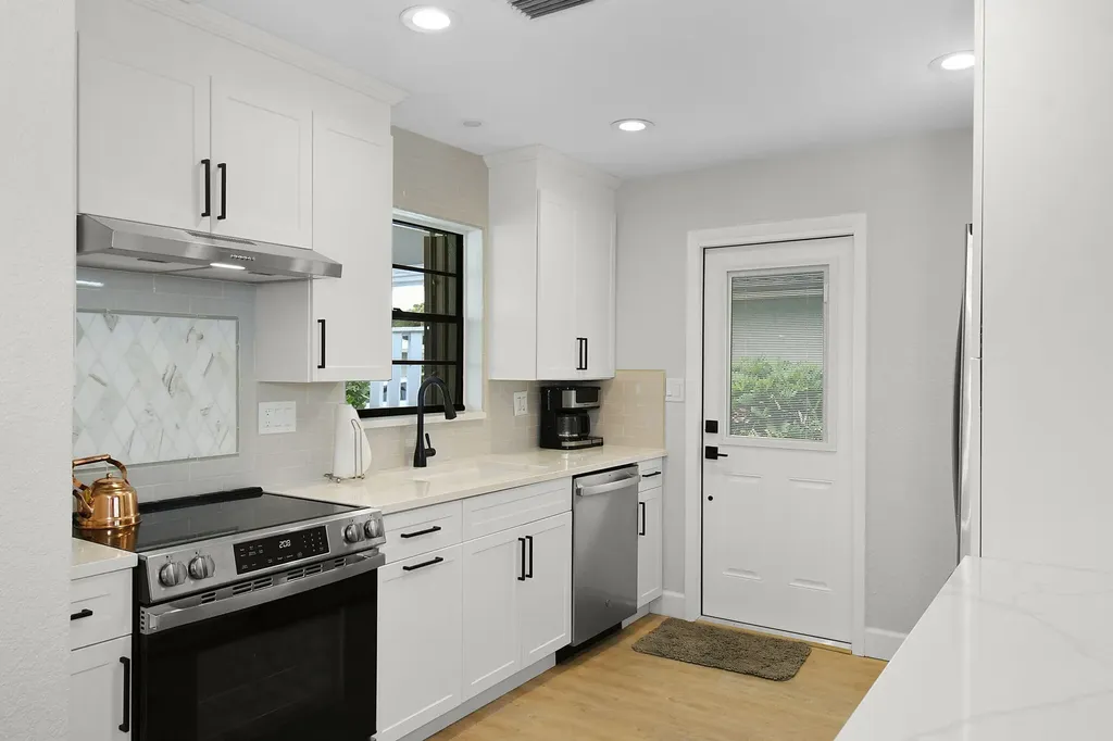 5251 SE Sea Island Way SE Stuart FL 34997