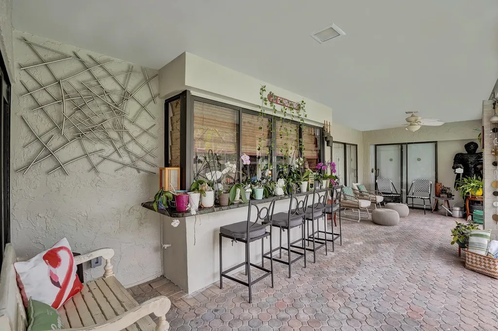 10544 NW 4th Street Plantation FL 33324