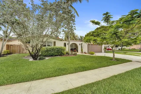 10544 NW 4th Street Plantation FL 33324