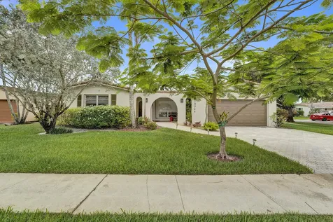 10544 NW 4th Street Plantation FL 33324