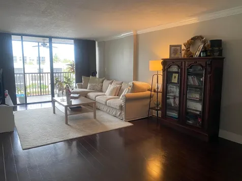 9 Royal Palm Way Boca Raton FL 33432