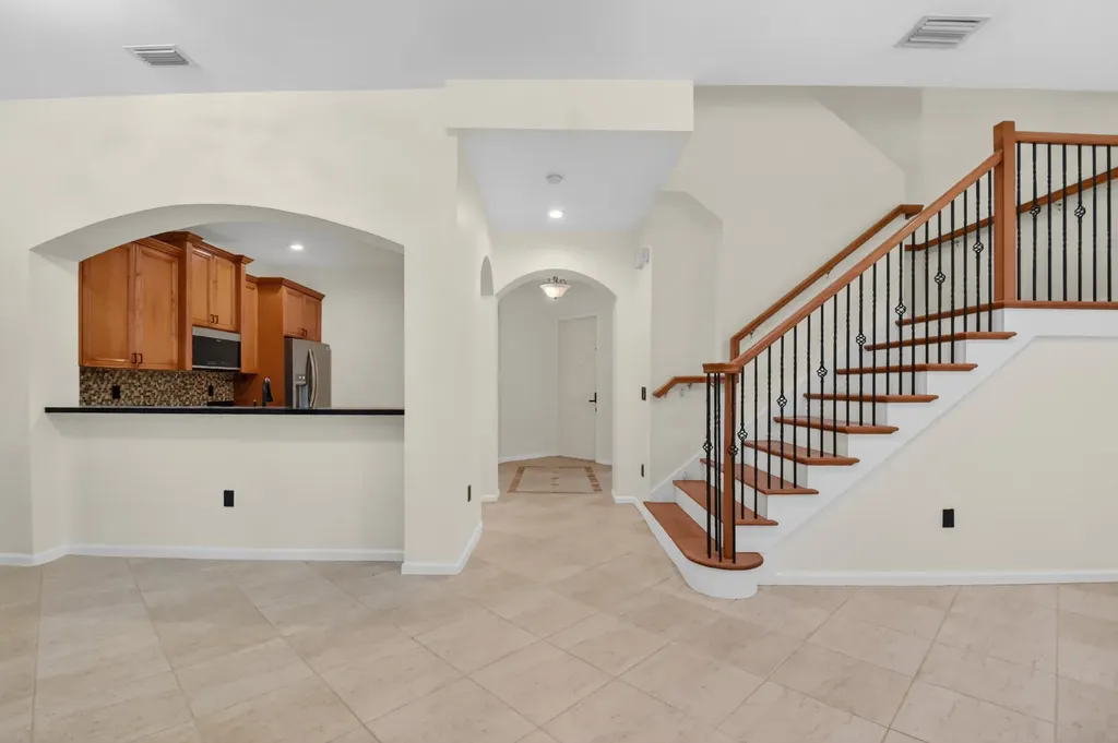 6421 Bella Circle Boynton Beach FL 33437