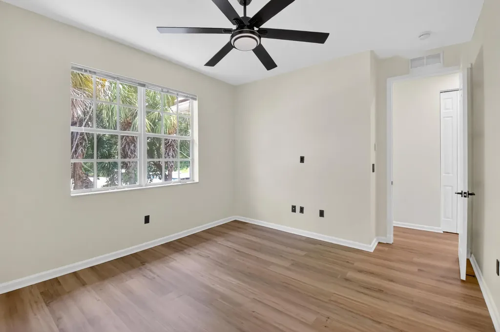 6421 Bella Circle Boynton Beach FL 33437