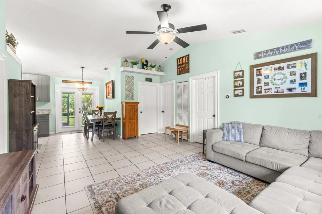 13785 62nd Court N West Palm Beach FL 33412
