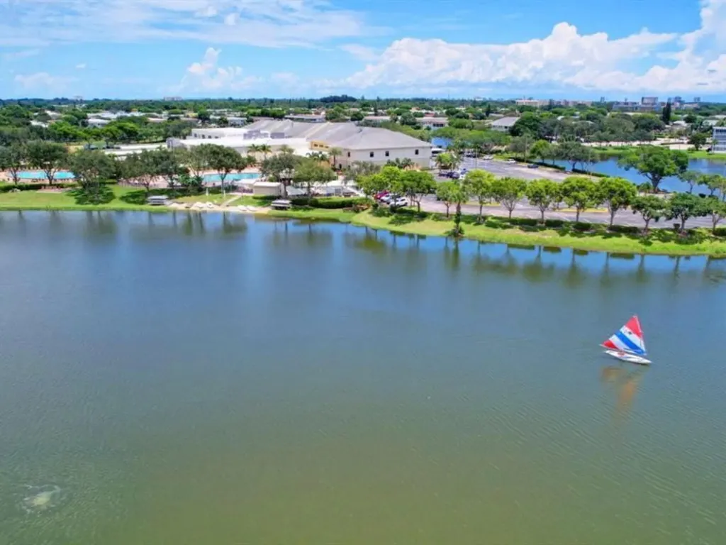 124 E Andover E West Palm Beach FL 33417