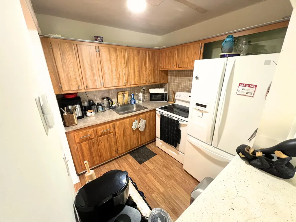 124 E Andover E West Palm Beach FL 33417
