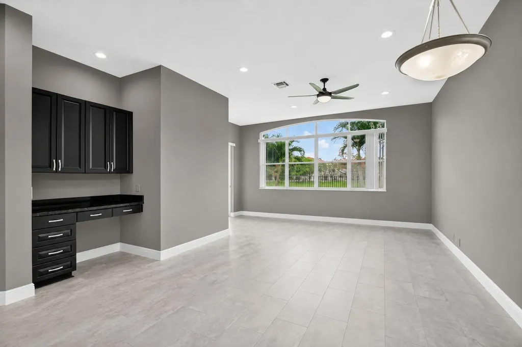 6899 Houlton Circle Lake Worth FL 33467