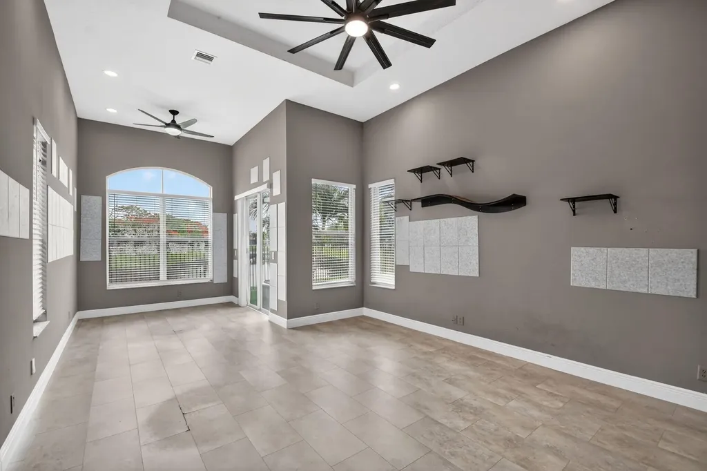 6899 Houlton Circle Lake Worth FL 33467