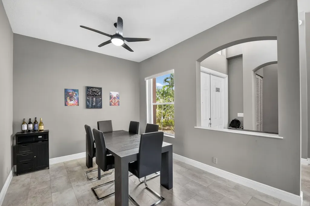 6899 Houlton Circle Lake Worth FL 33467