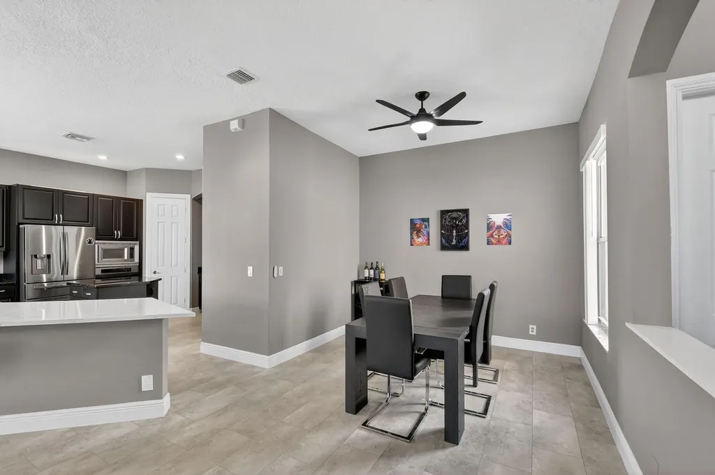 6899 Houlton Circle Lake Worth FL 33467