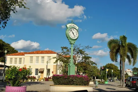 2201 N Lakeside Drive Lake Worth Beach FL 33460
